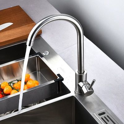 काला सुंदर स्टेनलेस स्टील किचन टैप हॉट एंड कोल्ड प्रिजर्वेटिव